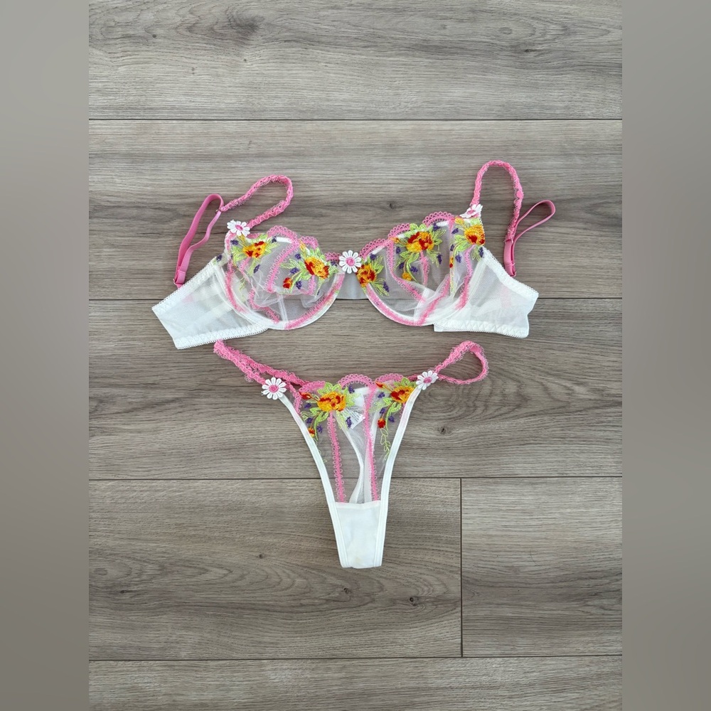 Floral Pink and White Set